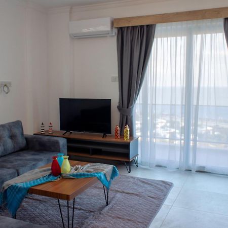 Long Beach Rental Apartments Trikomo Dış mekan fotoğraf