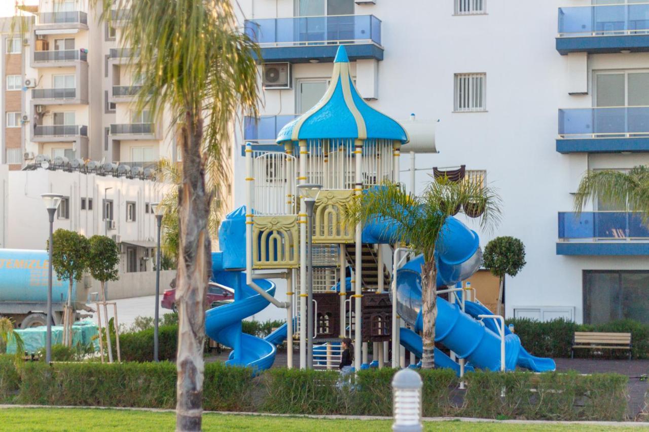 Long Beach Rental Apartments Trikomo Dış mekan fotoğraf